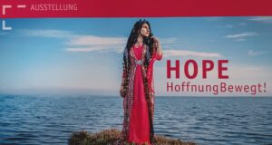 Mehr über den Artikel erfahren AUSSTELLUNG: „HOPE – HoffnungBewegt!“