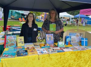 Mehr über den Artikel erfahren Tauffest in der Bonner Rheinaue: Das Schulreferat war dabei!